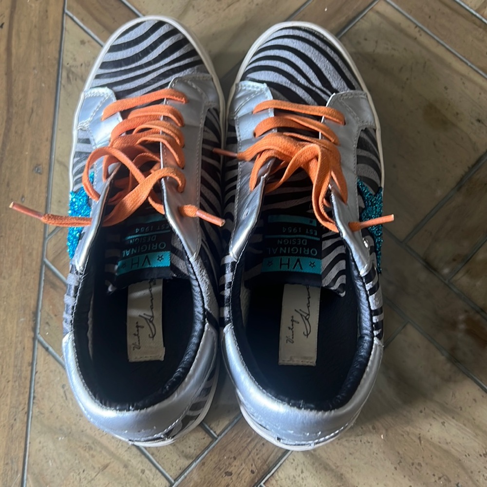 Zebra stripped Vintage Havana - size 7.5